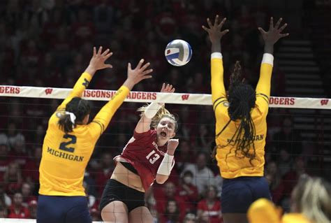 wisconsin volleyball team nude video|UWPD investigating sharing of sensitive photos, video of。